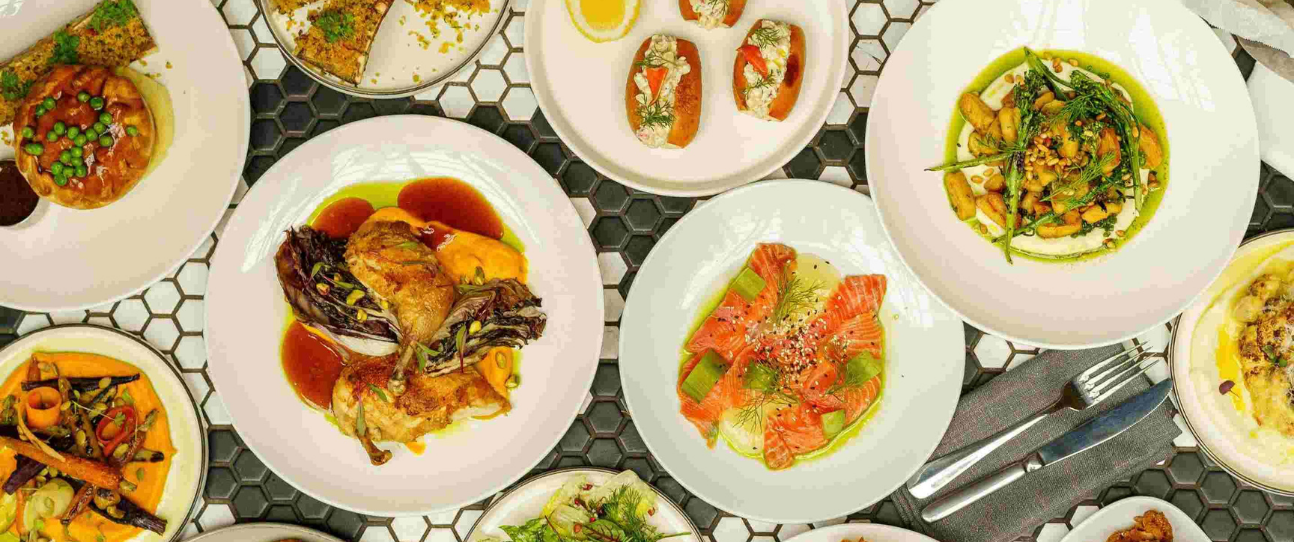 10 must-try bottomless brunches & lunches in Perth CBD this summer