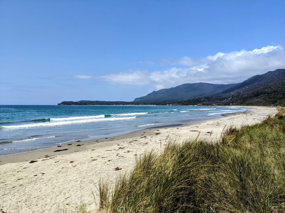 Pirates Bay Beach Eaglehawk Neck Attractions localista